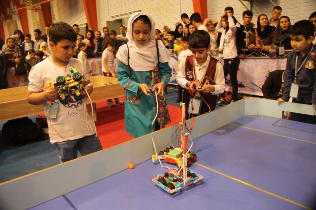 کلاس رباتیک کودکان